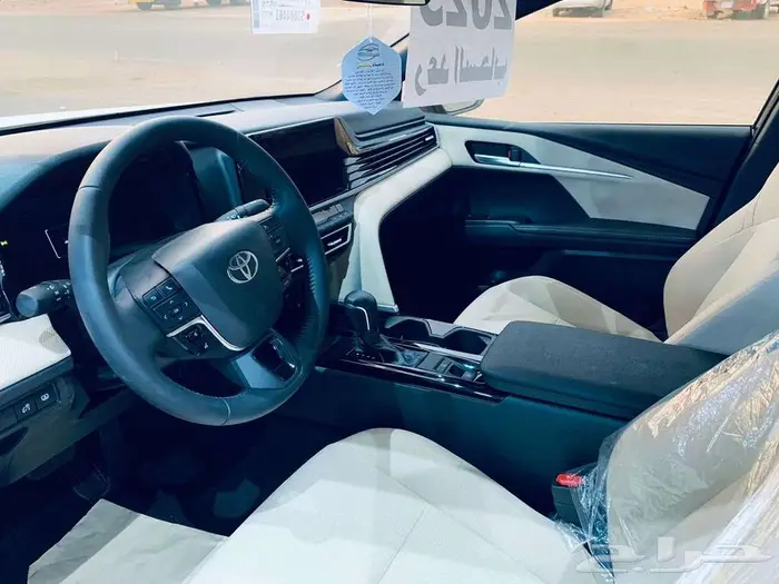 تويوتا كامري LE 2025 بنزين 3