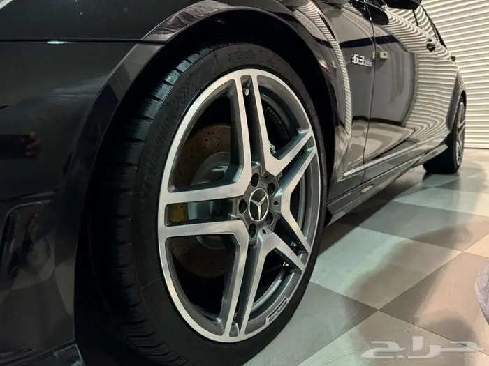 S350 VIP مخزن عداد ( 40 ) الف فقط مواصفات S63 من الوكالة 4