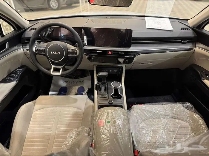 بقسط يبدأ من 1656 ريال احصل على كيا K5 استاندر مطور 2025 3