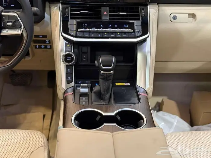 تويوتا جي إكس آر L4 بنزين 2025 قسطها بداية من 4340 ريال 9