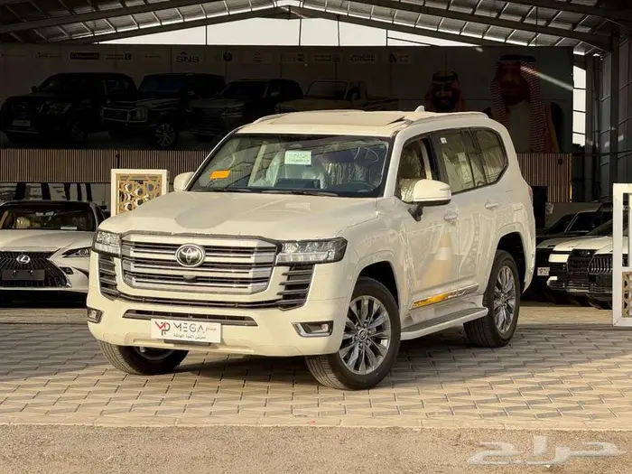 تويوتا جي إكس آر L4 بنزين 2025 قسطها بداية من 4340 ريال 1