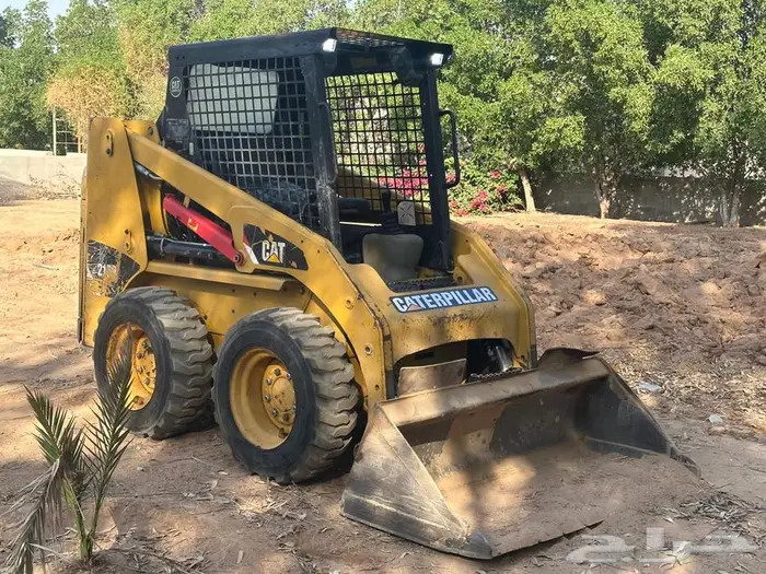 بوبكات 2013 بطاقة جمركية بوب كات ببكات حواس كتربلر للبيع 0