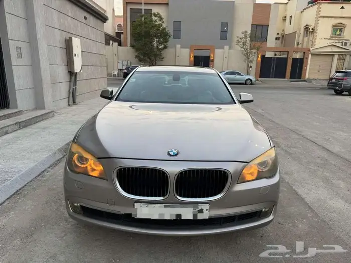 بي ام Li 740 موديل 2010 فل كامل 6 سلندر توين تيربو 0