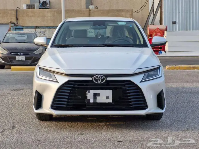 تويوتا يارس 2024 نص فل 6