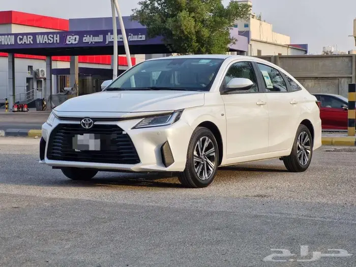 تويوتا يارس 2024 نص فل 3