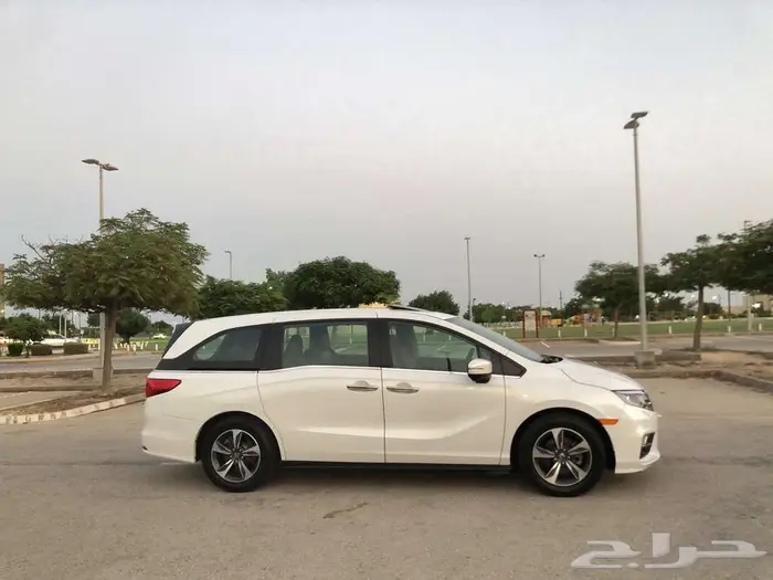 هوندا أوديسي 2020 بدي وكاله فل ممشي قليل مخزن 8