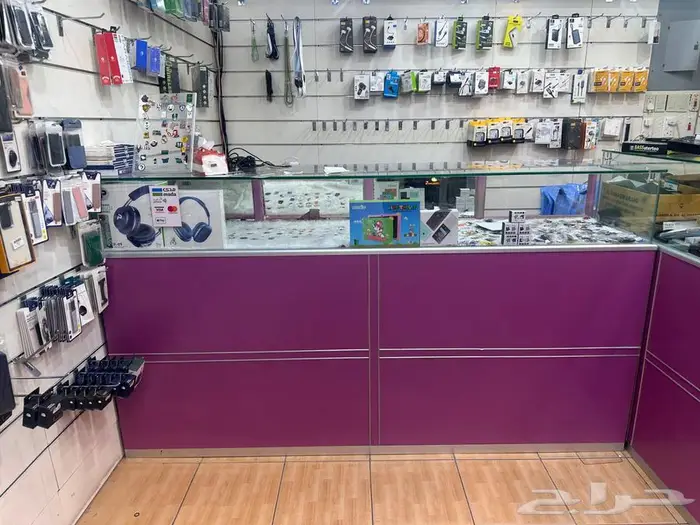 طاولات رفوف خشب وقزاز 2