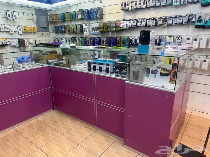 طاولات رفوف خشب وقزاز 1