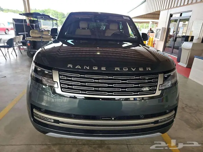 2023 Land Rover Range Rover SE 3