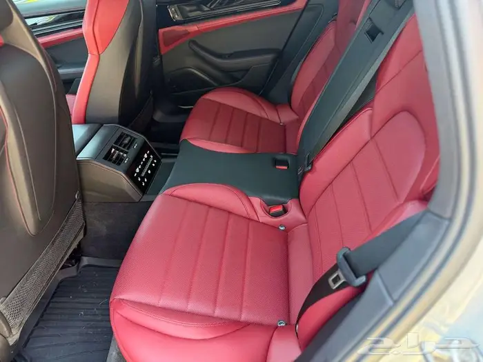 2024 Porsche Panamera 20