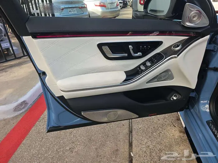 2025 Mercedes-Benz AMG S 63 E 13