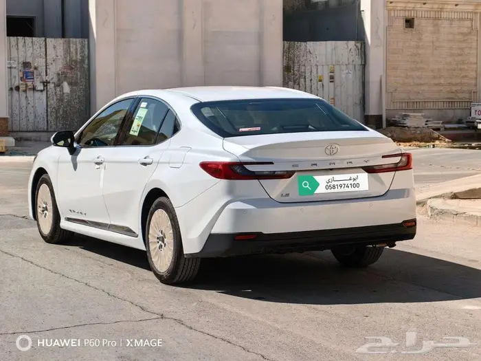 تويوتا كامري LEبنزين موديل 2025 4