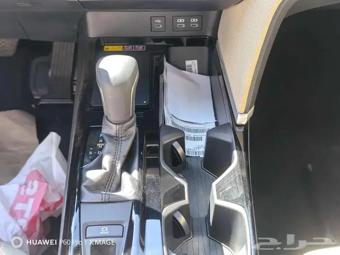 تويوتا كامري LEبنزين موديل 2025 13