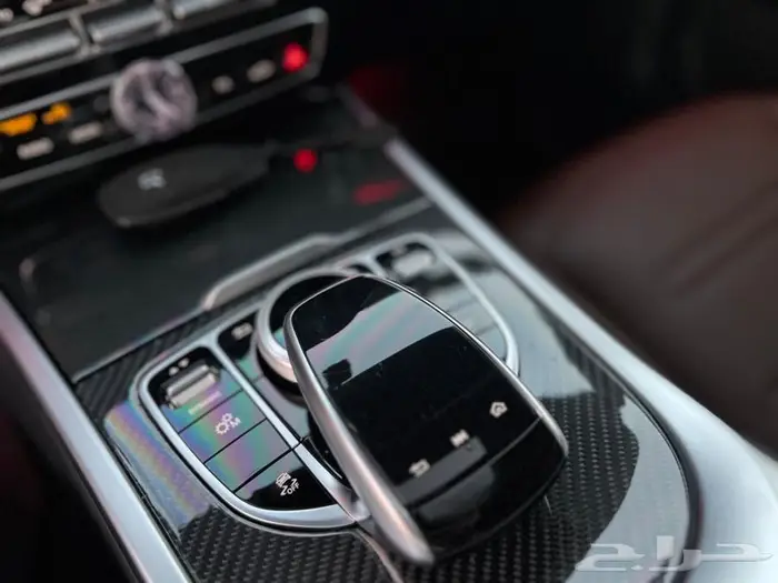 مرسيدس جي كلاس مخزن بحاله ممتازة 64