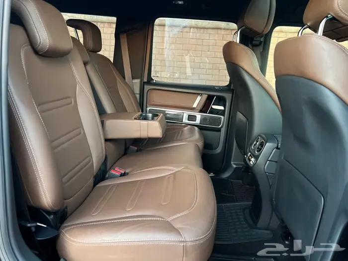 مرسيدس جي كلاس مخزن بحاله ممتازة 75