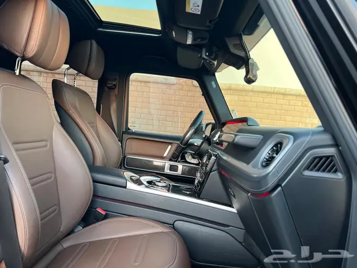 مرسيدس جي كلاس مخزن بحاله ممتازة 36