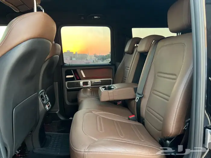 مرسيدس جي كلاس مخزن بحاله ممتازة 73