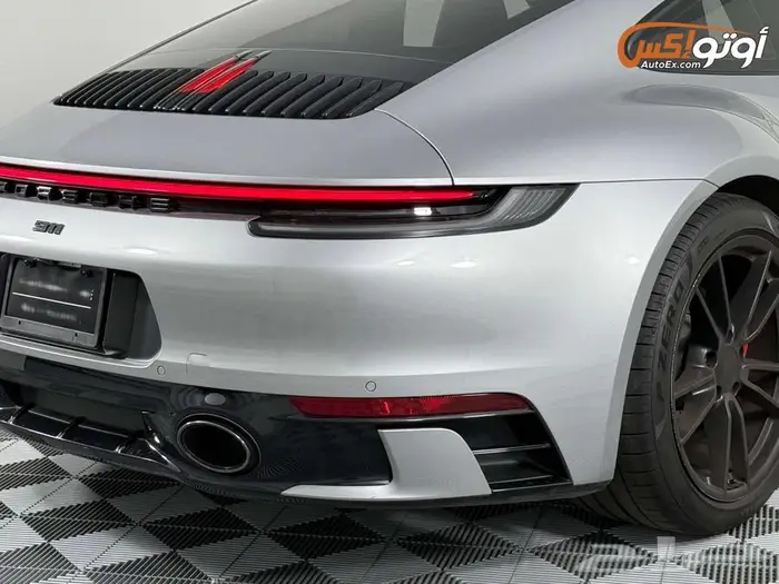 2021 بورشه 911 كاريرا 4 9