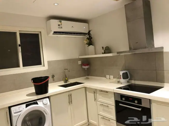 شقة فخمة للإيجار بحي السلامة 12