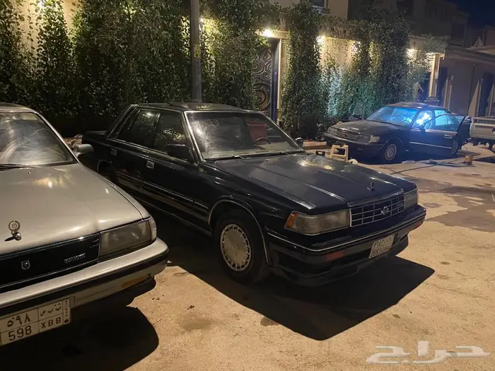 للبيع نيسان لوريل 11