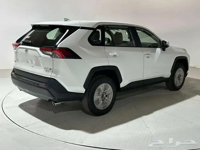 تويوتا راف فور LE دبل موديل 2025 6