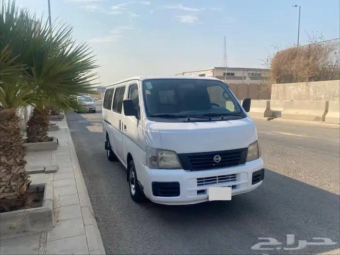 للبيع باص نيسان اورفان 2
