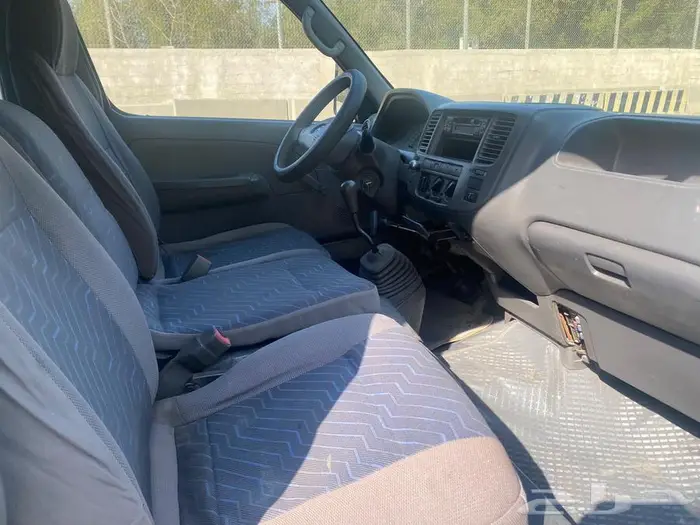 للبيع باص نيسان اورفان 7