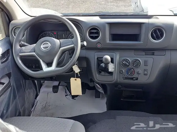 نيسان اورفان 13 راكب بنزين موديل 2024 9