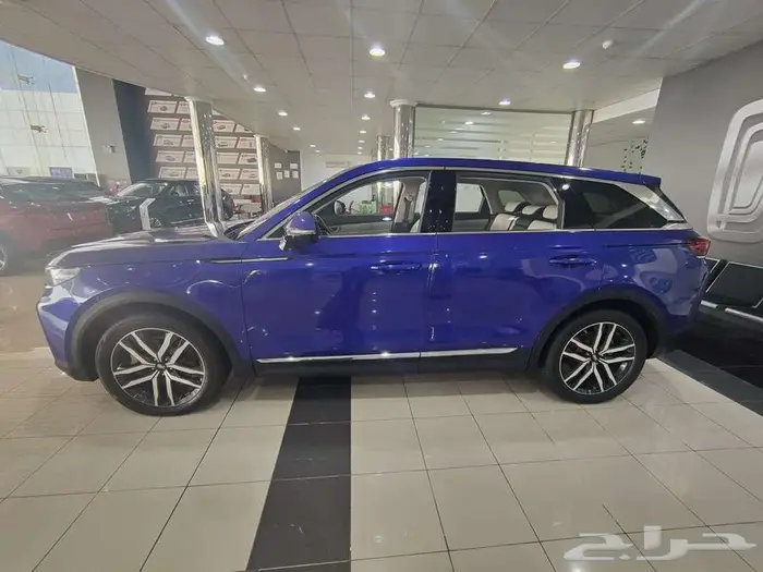 بيستون t99 2023 ليموزين اسود وازرق 2