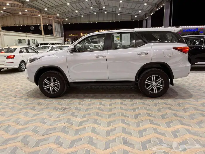 تويوتا فورتشنر GX2 بدون دبل بنزين 2025 كاش وبنك 1