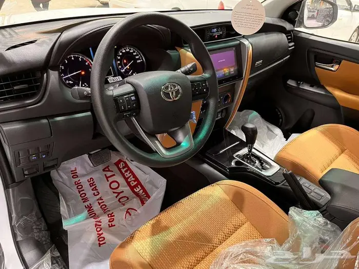 تويوتا فورتشنر GX2 بدون دبل بنزين 2025 كاش وبنك 4