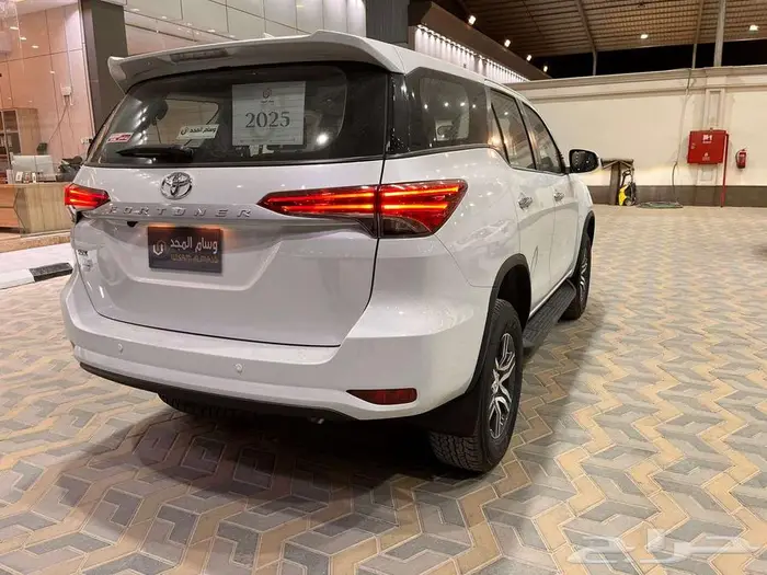 تويوتا فورتشنر GX2 بدون دبل بنزين 2025 كاش وبنك 14