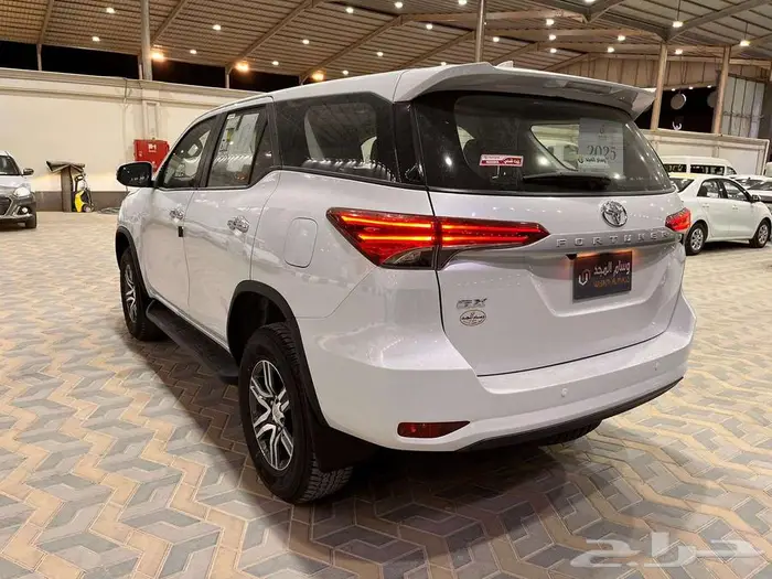 تويوتا فورتشنر GX2 بدون دبل بنزين 2025 كاش وبنك 13