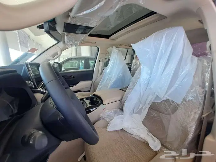 تويوتا لاندكروزر GXR 2 بنزين موديل 2025 2