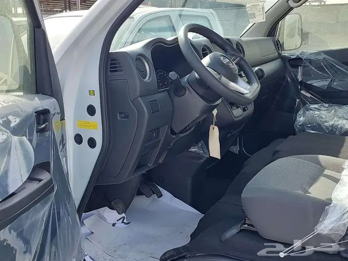 نيسان باص اورفان 13 راكب بنزين سقف عالي 2024 خليجي 3