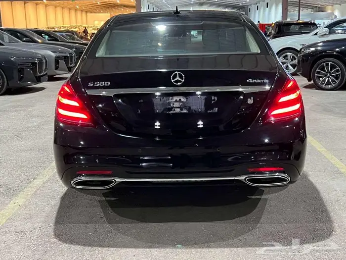 مرسيدس S560 موديل 2018 جفالي سعودي فل ازارير 13