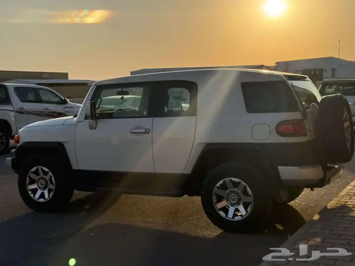 تويوتا FJ اف جي رقم 1 موديل 2023 سعودي حالة ممتازة 4