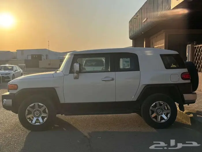 تويوتا FJ اف جي رقم 1 موديل 2023 سعودي حالة ممتازة 3