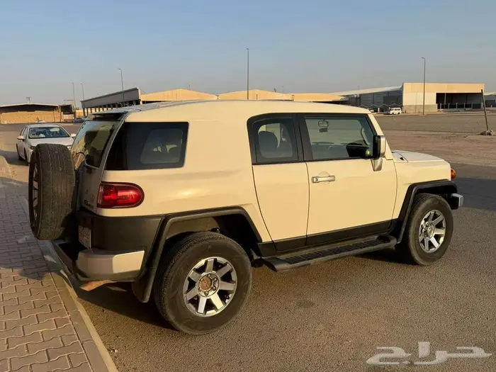 تويوتا FJ اف جي رقم 1 موديل 2023 سعودي حالة ممتازة 6