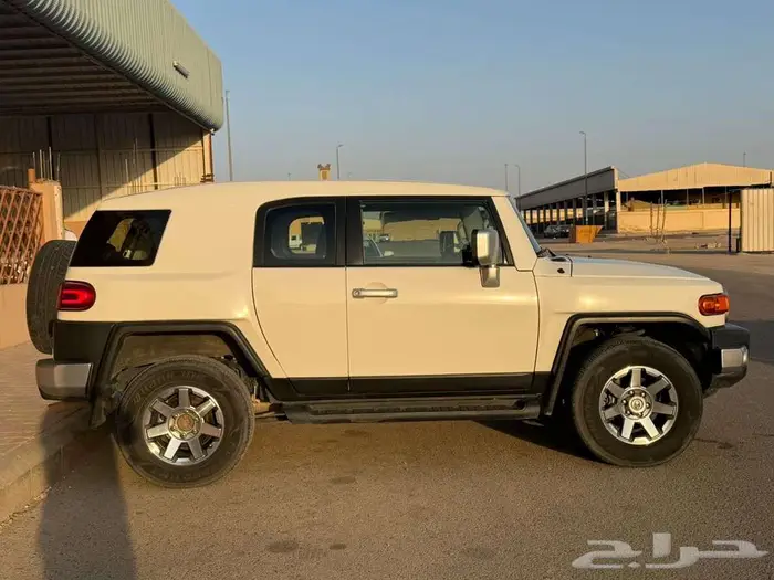 تويوتا FJ اف جي رقم 1 موديل 2023 سعودي حالة ممتازة 7