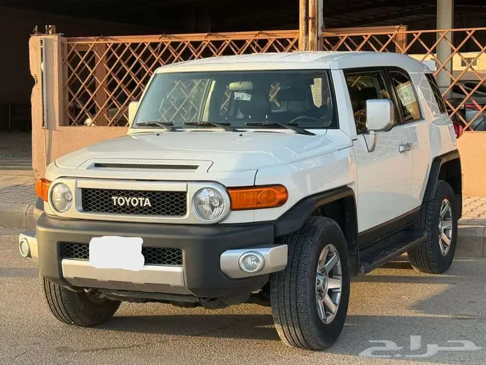تويوتا FJ اف جي رقم 1 موديل 2023 سعودي حالة ممتازة 2