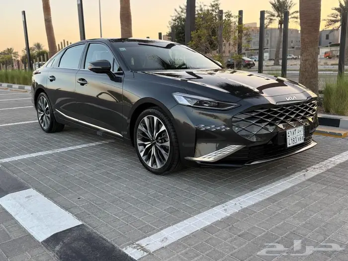 كيا k8 فل كامل 2023 6