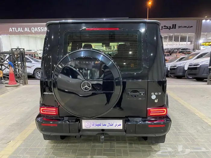مرسيدس G63 موديل 2019 اسود ماشيه 150الف كم 18