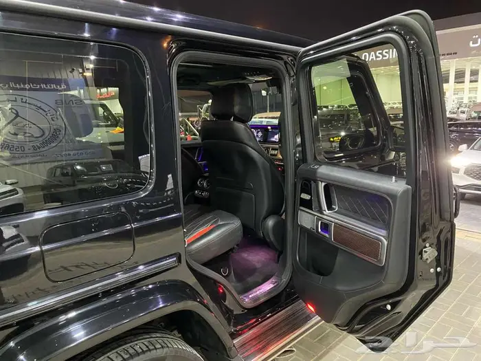 مرسيدس G63 موديل 2019 اسود ماشيه 150الف كم 20