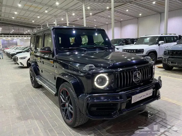 مرسيدس G63 موديل 2019 اسود ماشيه 150الف كم 43