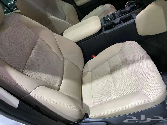 تويوتا برادو TXL2 موديل 2025 ابيض بنزين سعودي ماشيه 27000كم 8