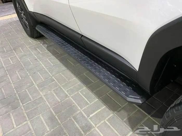 تويوتا برادو TXL2 موديل 2025 ابيض بنزين سعودي ماشيه 27000كم 17