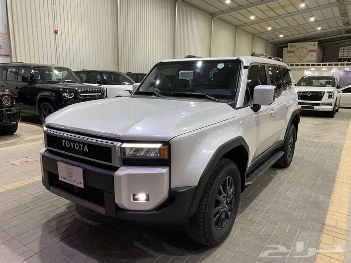 تويوتا برادو TXL2 موديل 2025 ابيض بنزين سعودي ماشيه 27000كم 11