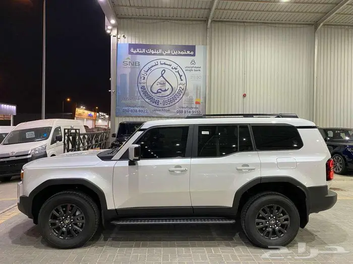 تويوتا برادو TXL2 موديل 2025 ابيض بنزين سعودي ماشيه 27000كم 25