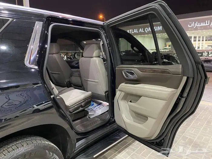 شيفروليه تاهو 2022 اسود ماشيه 75000كم 12